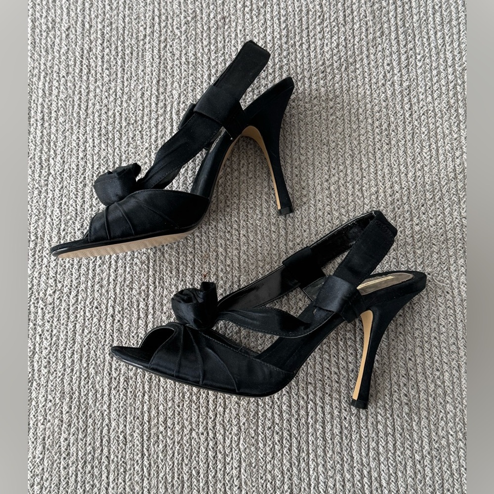 MAX STUDIO Black Satin Slingback Heels with Rosette Detail Size 9 - Picture 3 of 10